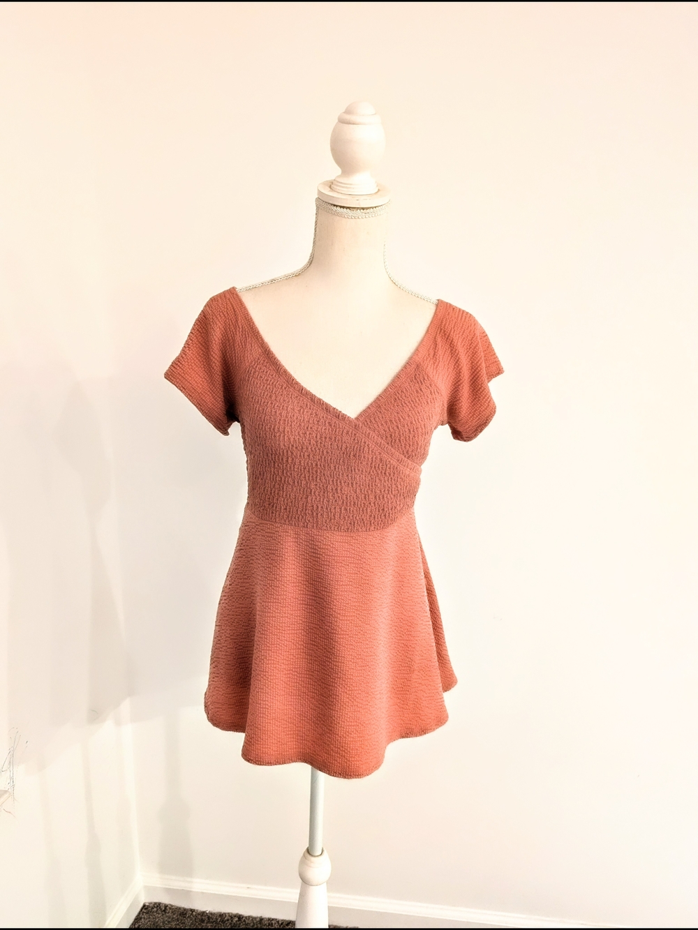 Torrid size 1 (true 14/16) dusty rose off-shoulder babydoll blouse